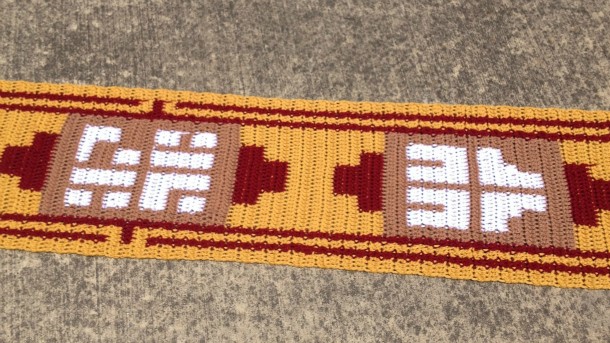 journey game scarf
