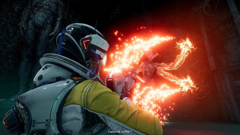 Returnal's New Trailer Spotlights Its Sci-Fi Weaponry And ...