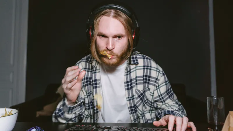 Review: Game Infarcer: Guy Who Called Devs Lazy Spends Day Watching Boss-Tips Videos