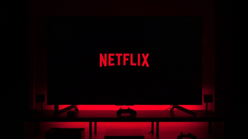 Netflix To Reportedly Start Offering Video Games, Hires Former Head Of EA Mobile As VP Of Game Development